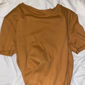 american eagle t-shirt (size M)